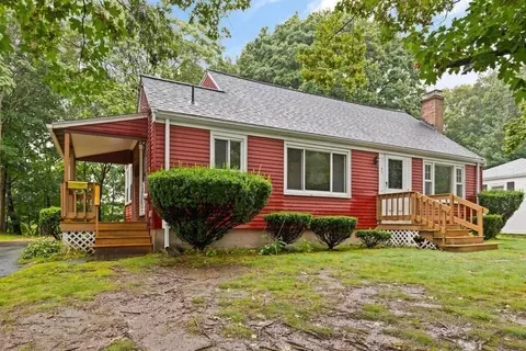 53 Willow, Reading, MA 01867 photo 3