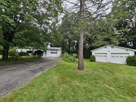 14 Mulberry Ln, Ashland, MA 01721