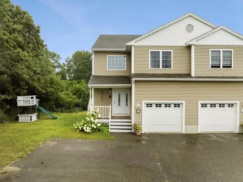 12 Cordage Terrace Extension #LEFT SIDE, Plymouth, MA 02360