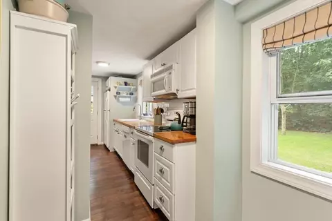 23 Vale Rd, Wakefield, MA 01880 photo 13