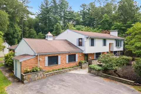 864 Washington St, Easton, MA 02375