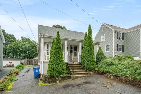 6 Herbert St, Wakefield, MA 01880 photo 2
