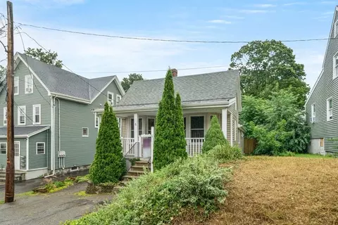 6 Herbert St, Wakefield, MA 01880 photo 3
