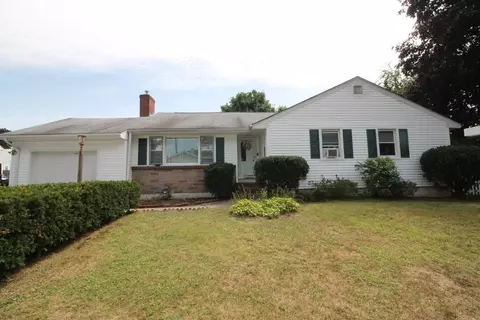 26 Andrew Ave, Taunton, MA 02780