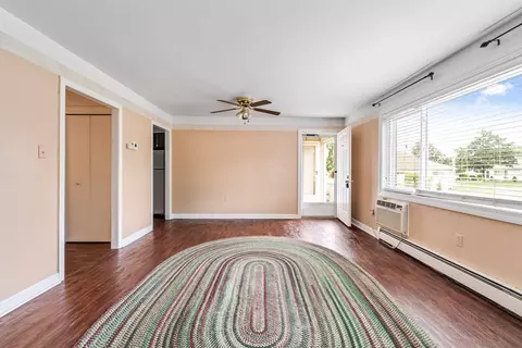 95 Collins St #E-6, Chicopee, MA 01022 photo 6
