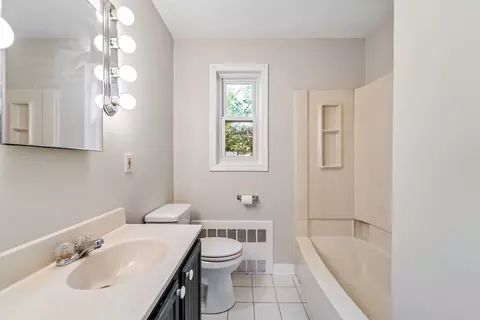 95 Collins St #E-6, Chicopee, MA 01022 photo 13