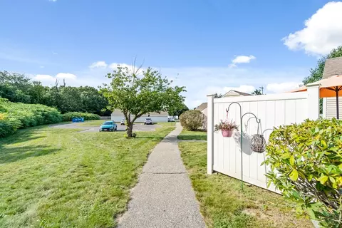 95 Collins St #E-6, Chicopee, MA 01022 photo 24
