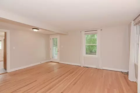 16 Spring St, Framingham, MA 01702 photo 5