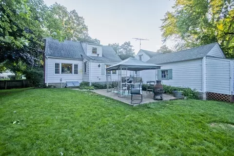 47 Brighton St, Springfield, MA 01118 photo 6