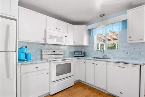 10 Marshall Rd, Hingham, MA 02043 photo 9