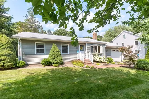 10 Marshall Rd, Hingham, MA 02043 photo 2