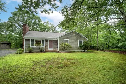 18 Elyse Rd, Mansfield, MA 02048 photo 2