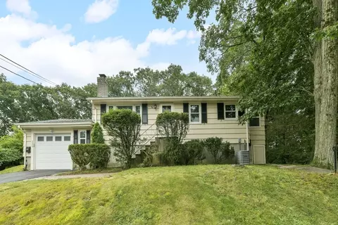 253 Sprague St, Dedham, MA 02026