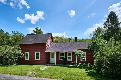 95 Berkshire Trl, Cummington, MA 01026