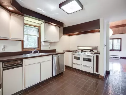 64 Central St, Saugus, MA 01906 photo 15