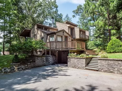 64 Central St, Saugus, MA 01906 photo 4