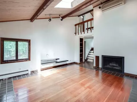64 Central St, Saugus, MA 01906 photo 9