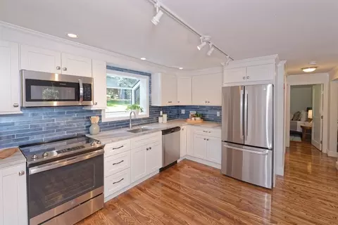 5 Conway Rd, Millis, MA 02054