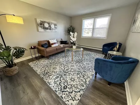 138 Denver St, Springfield, MA 01109 photo 3
