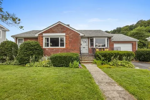 633 Nantasket Ave, Hull, MA 02045