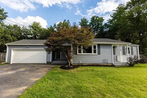 17 Gargon Ter, Southwick, MA 01077
