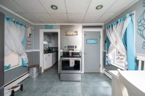 157 Broadway, Taunton, MA 02780