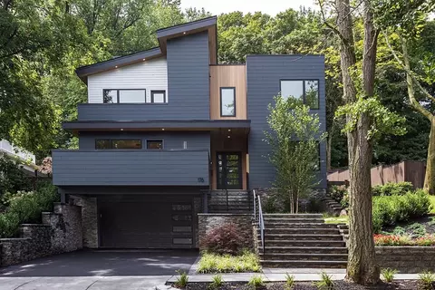 178 Mason Ter, Brookline, MA 02446