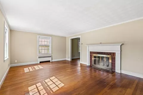 7 Spring St, Lexington, MA 02421 photo 4