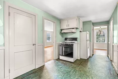 7 Spring St, Lexington, MA 02421 photo 9