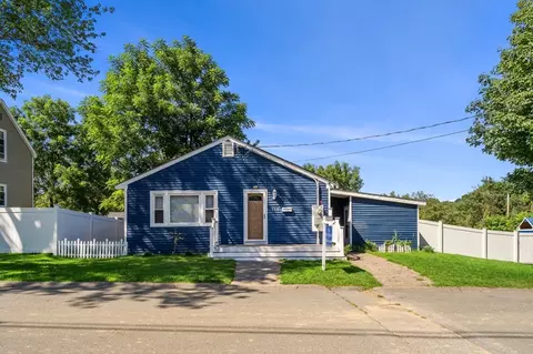 118 Cogswell St, Haverhill, MA 01832