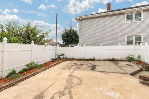 148 Cottage St, Everett, MA 02149 photo 28