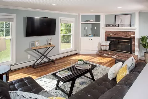 24 Deerpath Trl N, Duxbury, MA 02332