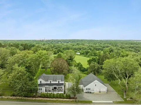 1128 Tucker Rd, Dartmouth, MA 02747