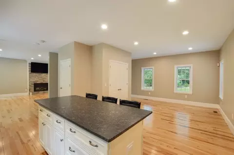 828 Cotuit Rd, Mashpee, MA 02649 photo 7