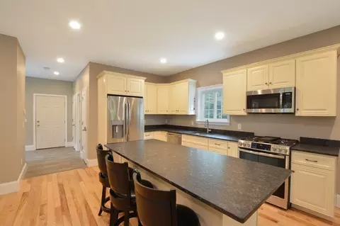 828 Cotuit Rd, Mashpee, MA 02649 photo 8