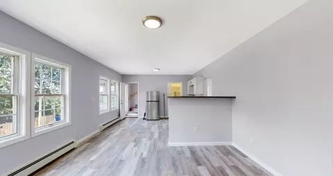 255 Oak St, Springfield, MA 01151 photo 2