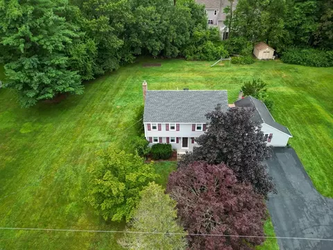 27 King Arthur Rd, Easton, MA 02356