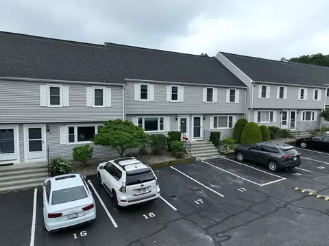 70 Broadway #17, North Attleboro, MA 02760
