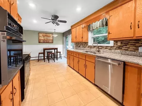30 View St, Dracut, MA 01826 photo 20
