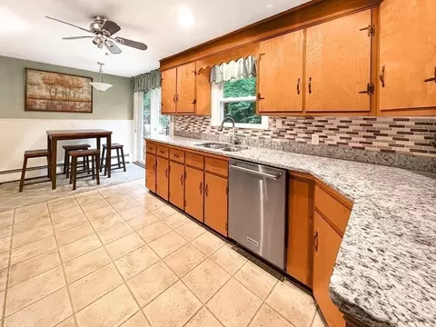 30 View St, Dracut, MA 01826 photo 21