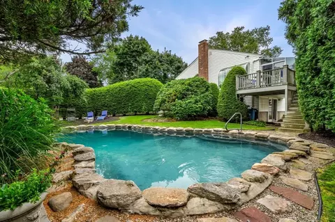 15 Huron Ave, Danvers, MA 01923 photo 9