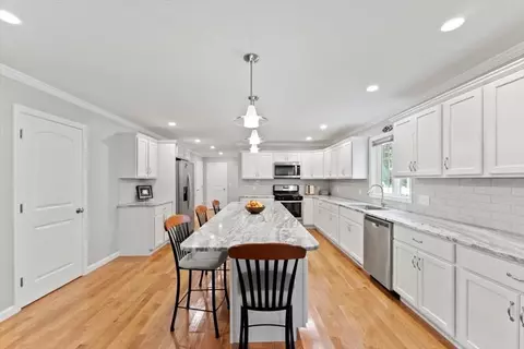 145 Barrington Dr, Springfield, MA 01129 photo 16
