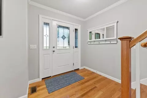145 Barrington Dr, Springfield, MA 01129 photo 5