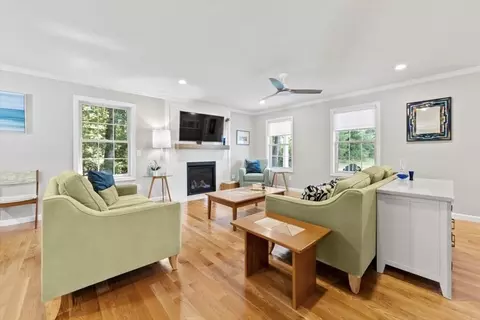 145 Barrington Dr, Springfield, MA 01129 photo 7