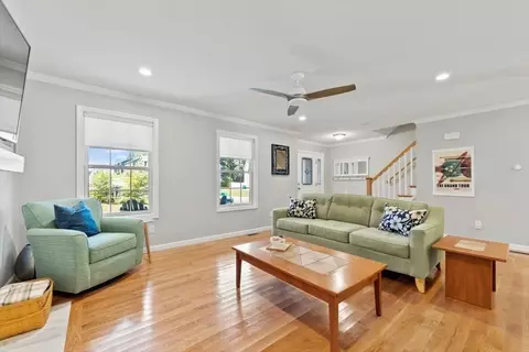 145 Barrington Dr, Springfield, MA 01129 photo 8