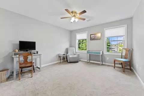 145 Barrington Dr, Springfield, MA 01129 photo 32