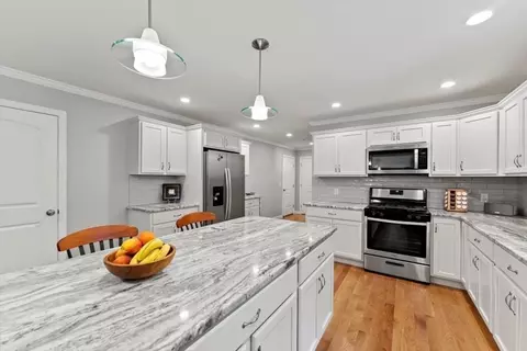 145 Barrington Dr, Springfield, MA 01129 photo 18