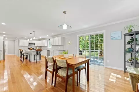 145 Barrington Dr, Springfield, MA 01129 photo 14