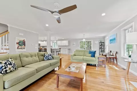145 Barrington Dr, Springfield, MA 01129 photo 10