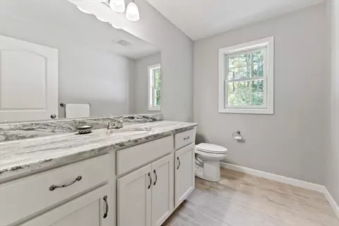 145 Barrington Dr, Springfield, MA 01129 photo 21
